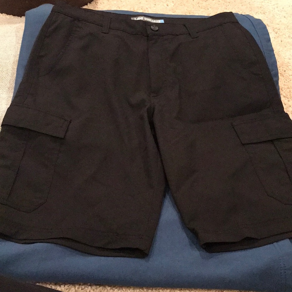 New Men’s lightweight golf Cargo shorts Sz 32